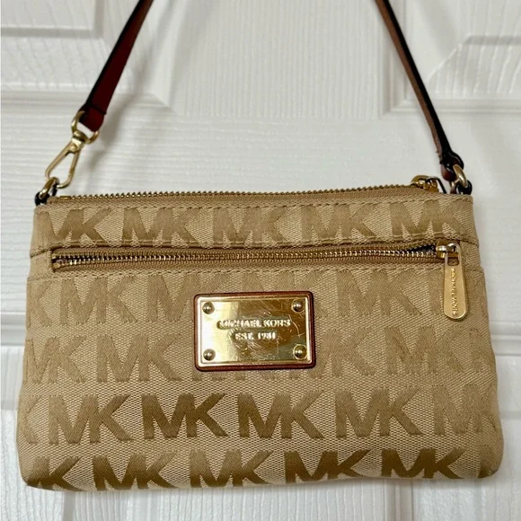 MK purse - Picture 2 of 2